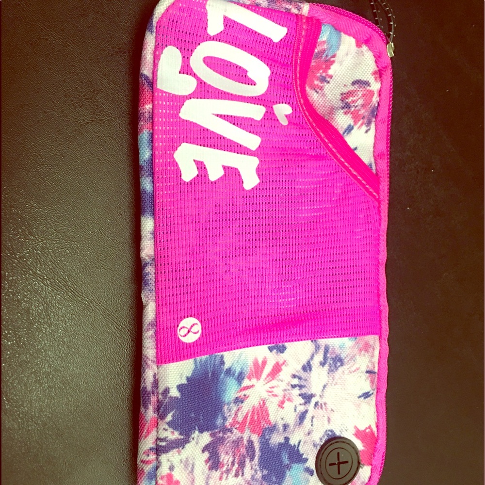 Layer 8 belt bag